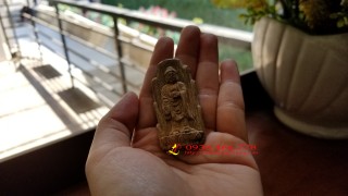 Mặt dây chuyền gỗ trầm hương tượng Phật