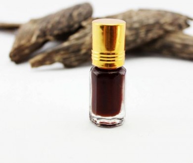 Tinh dầu trầm hương là gì? Ở đâu bán tinh dầu trầm hương thật?
